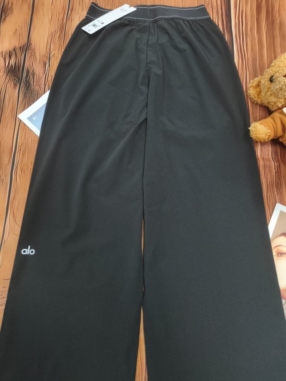 Alo Yoga NWT Black Straight Leg Trouser Regular 30"- Easy Everyday Styling⌚📆 - Picture 3 of 7